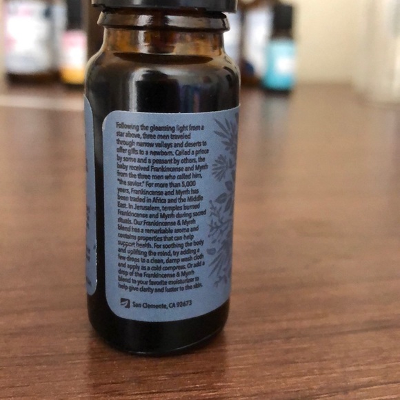 **SOLD**Frankincense and Myrrh Essential Oil Blend - Picture 3 of 3